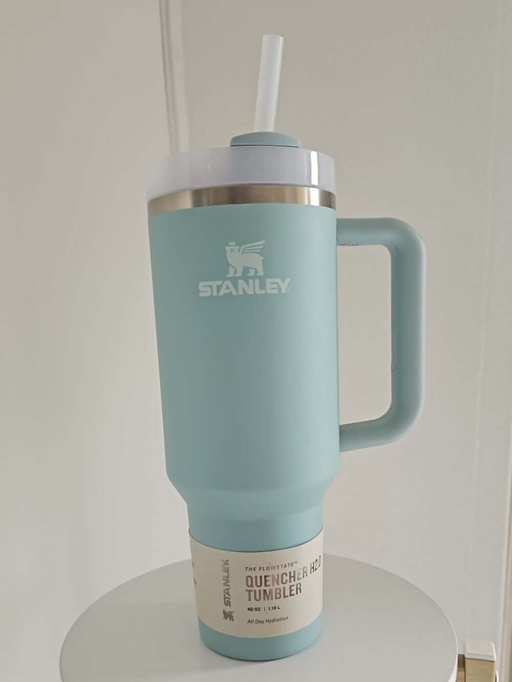 ✨ BRAND NEW Stanley Quencher H2.0 FlowState Tumbler – 30 oz in Seafoam